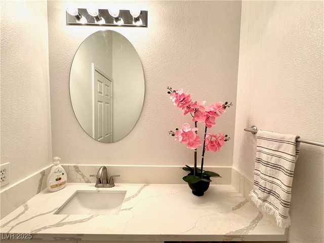 5422 Nestled Moon Court, Las Vegas, NV 89131