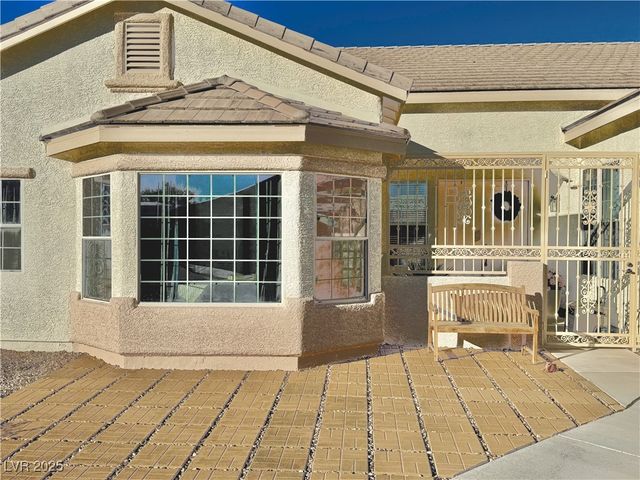 5422 Nestled Moon Court, Las Vegas, NV 89131