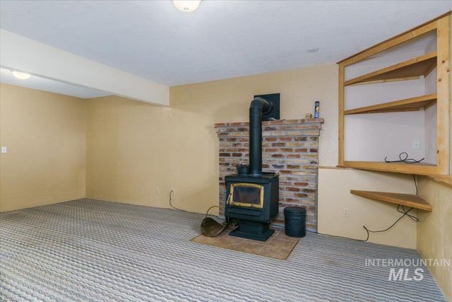 1036 Camas Ln, Pocatello, ID 83204