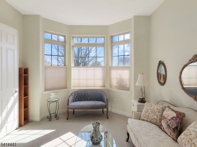 559 Edward St, Lopatcong Twp., NJ 08865