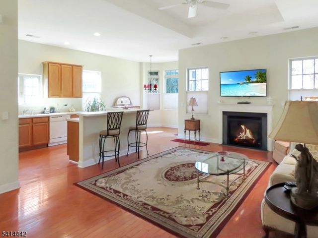 559 Edward St, Lopatcong Twp., NJ 08865