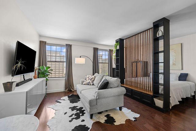 109 N Main St Apt 808, Memphis, TN 38103