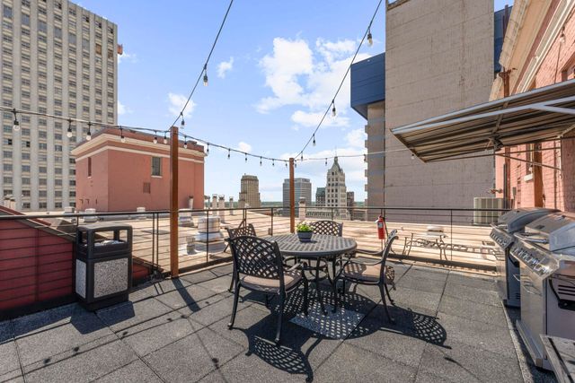 109 N Main St Apt 808, Memphis, TN 38103