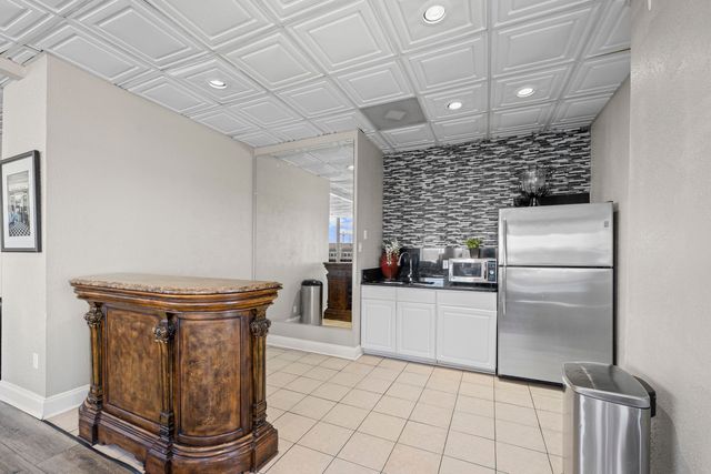 109 N Main St Apt 808, Memphis, TN 38103