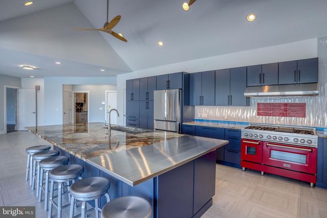 1895 WINDSWEPT CIR, Dover, DE 19901