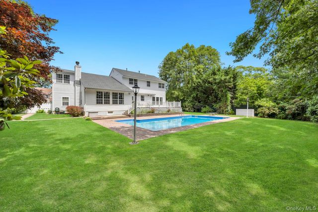 6 Hancock Court, South Setauket, NY 11720