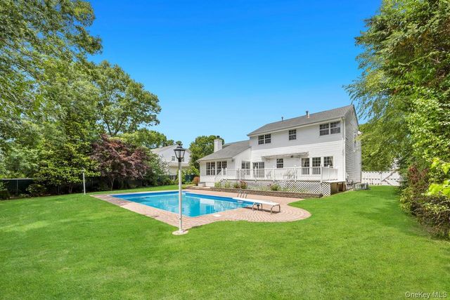 6 Hancock Court, South Setauket, NY 11720
