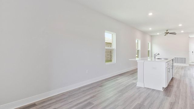 2139 Aqua Street, Gulf Breeze, FL 32563
