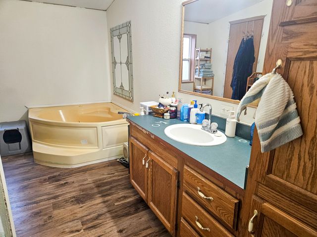 6163 Us Highway 60, Mountain View, MO 65548