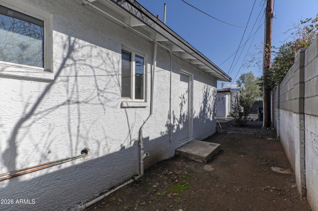 1713 N 31ST Place, Phoenix, AZ 85008