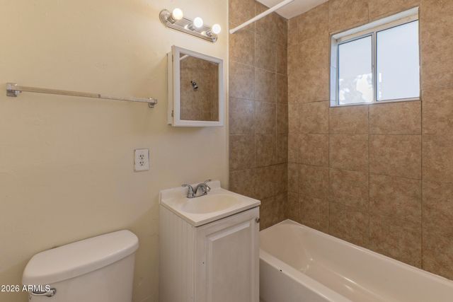 1713 N 31ST Place, Phoenix, AZ 85008