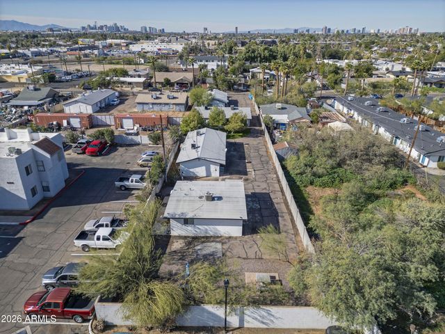 1713 N 31ST Place, Phoenix, AZ 85008