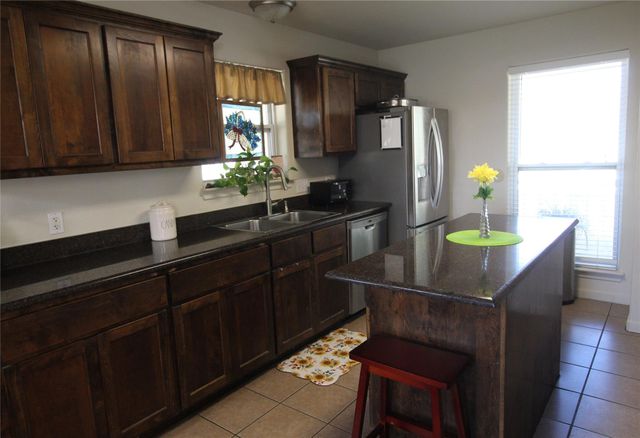 8575 Schuster Road, Round Top, TX 78946