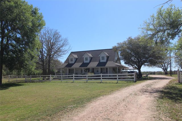 8575 Schuster Road, Round Top, TX 78946