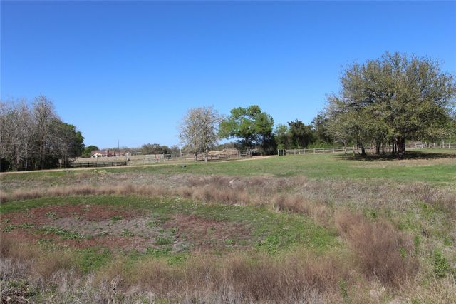 8575 Schuster Road, Round Top, TX 78946