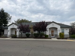 2516 Goodwater Avenue, A&B, Redding, CA 96002