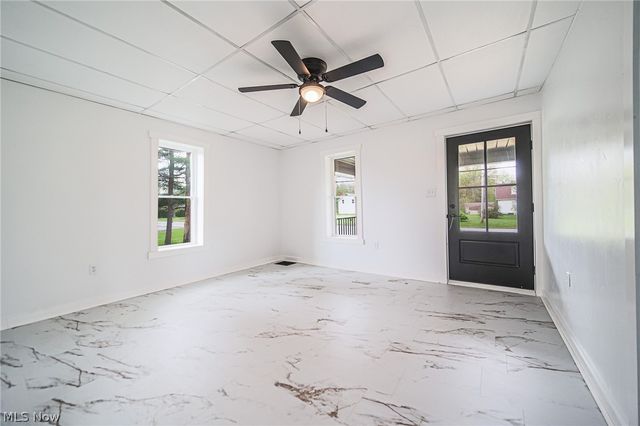 7437 E Lincoln Way, Apple Creek, OH 44606