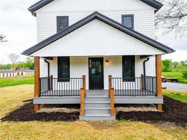 7437 E Lincoln Way, Apple Creek, OH 44606