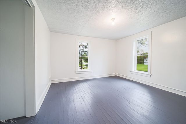 7437 E Lincoln Way, Apple Creek, OH 44606