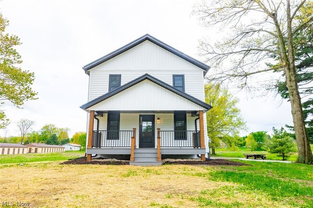 7437 E Lincoln Way, Apple Creek, OH 44606