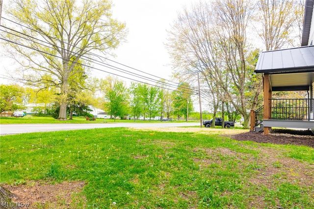 7437 E Lincoln Way, Apple Creek, OH 44606