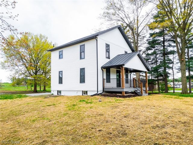 7437 E Lincoln Way, Apple Creek, OH 44606
