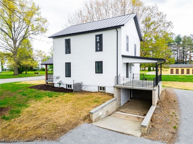 7437 E Lincoln Way, Apple Creek, OH 44606