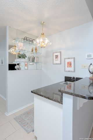 13718 PEBBLE POINT DR, San Antonio, TX 78231