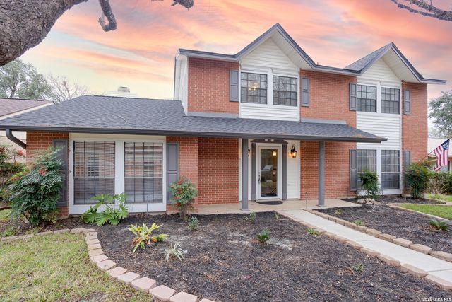 13718 PEBBLE POINT DR, San Antonio, TX 78231