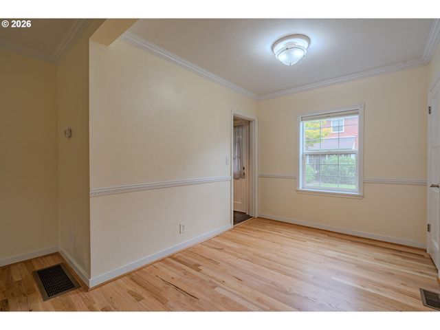 306 E 12TH St C, Vancouver, WA 98660