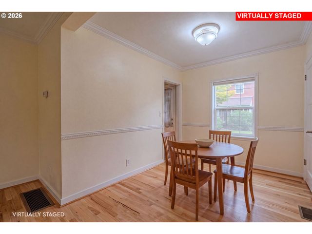 306 E 12TH St C, Vancouver, WA 98660