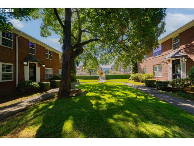 306 E 12TH St C, Vancouver, WA 98660