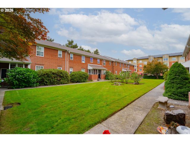306 E 12TH St C, Vancouver, WA 98660