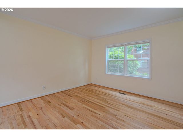 306 E 12TH St C, Vancouver, WA 98660