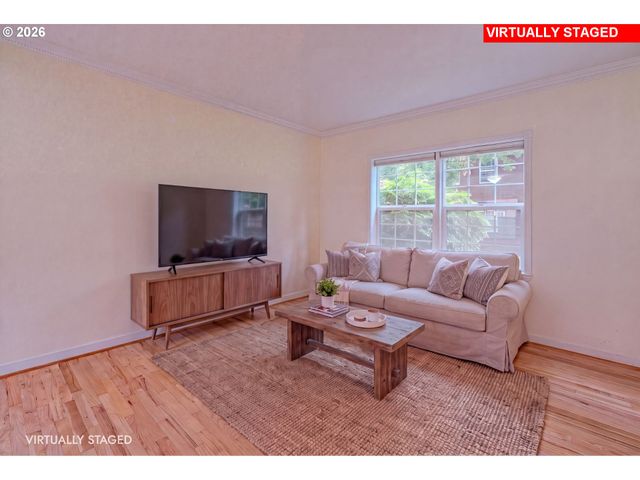 306 E 12TH St C, Vancouver, WA 98660
