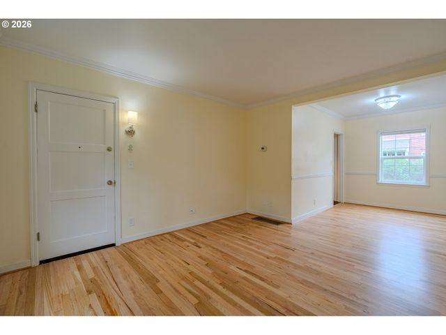 306 E 12TH St C, Vancouver, WA 98660