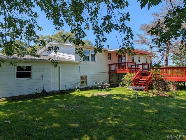 3961 Ridgelea Drive, Newfane, NY 14094
