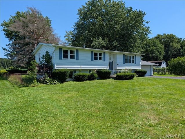 3961 Ridgelea Drive, Newfane, NY 14094