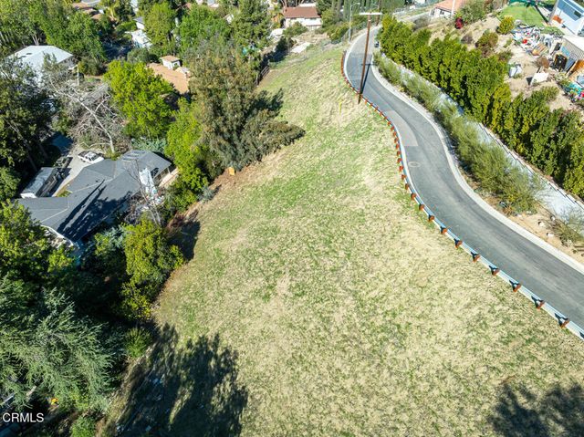 4845 N Calderon Road, Woodland Hills, CA 91364