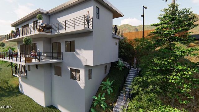 4845 N Calderon Road, Woodland Hills, CA 91364
