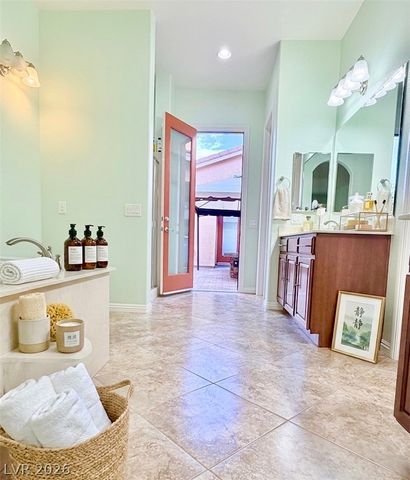 8129 Cape Flattery Avenue, Las Vegas, NV 89147