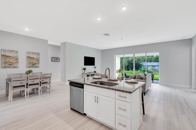 13464 72nd Court N, West Palm Beach, FL 33412