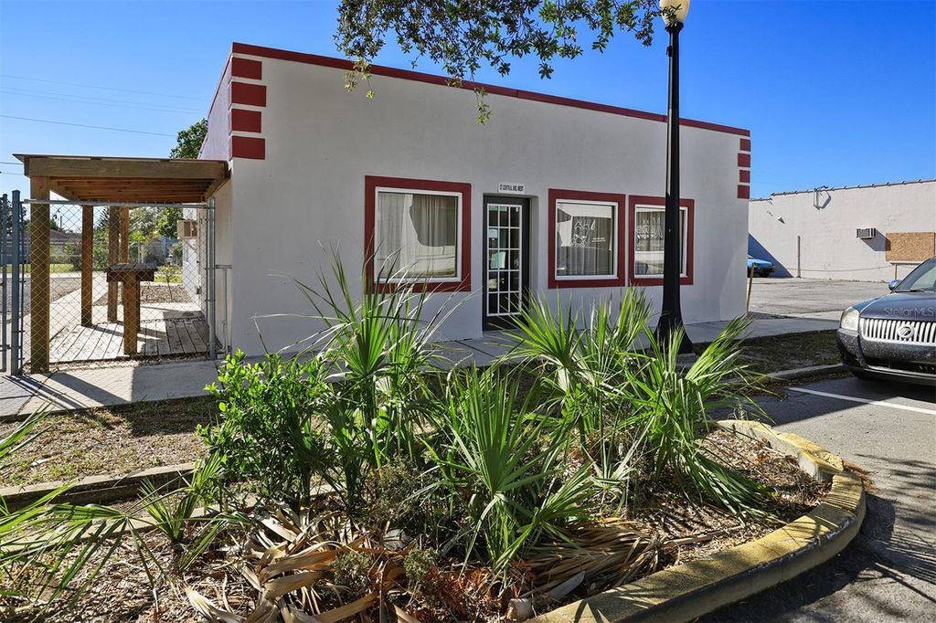 37 & 0 W CENTRAL AVENUE, Lake Wales, FL 33853