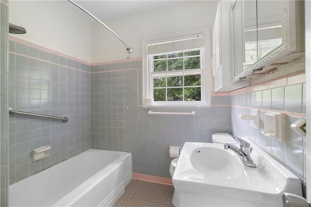 2302 Wineleas Road, Decatur, GA 30033