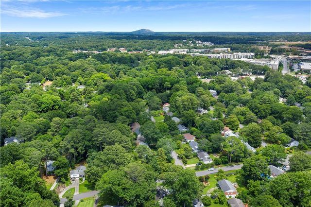 2302 Wineleas Road, Decatur, GA 30033