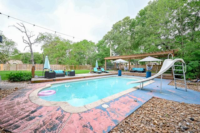 2407 Fawnwood Lane, Spring, TX 77386