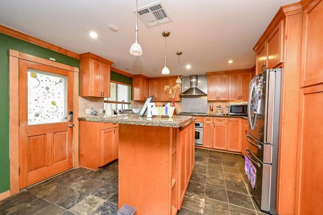 2407 Fawnwood Lane, Spring, TX 77386