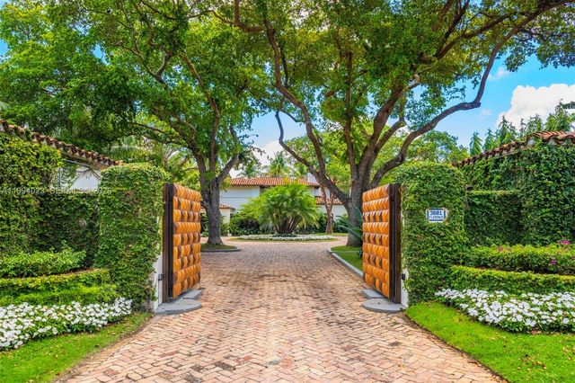 3681 Flamingo Dr, Miami Beach, FL 33140