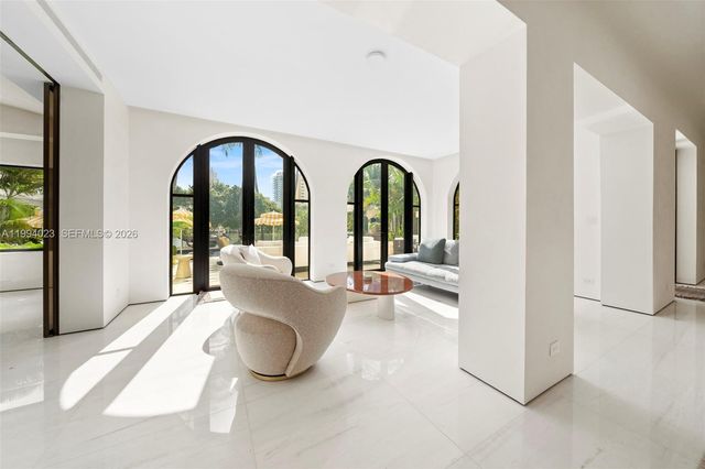 3681 Flamingo Dr, Miami Beach, FL 33140