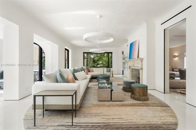 3681 Flamingo Dr, Miami Beach, FL 33140